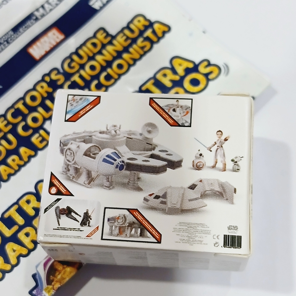 Zuru Mini Brands Disney Store Edition Series 1 Star Wars Millennium Falcon - Picture 4 of 4